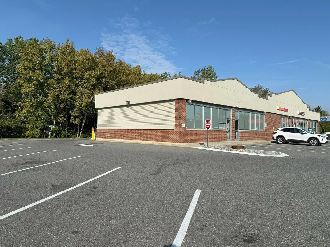 Photo 3 of 304 Sandown Rd, East Hampstead, NH 03826