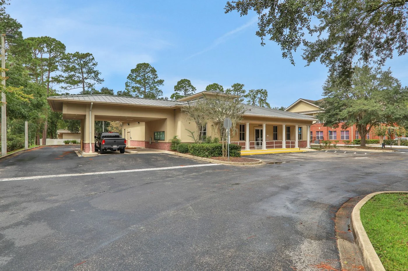 Photo 3 of 10696 Old Saint Augustine Road, Jacksonville, FL 32257