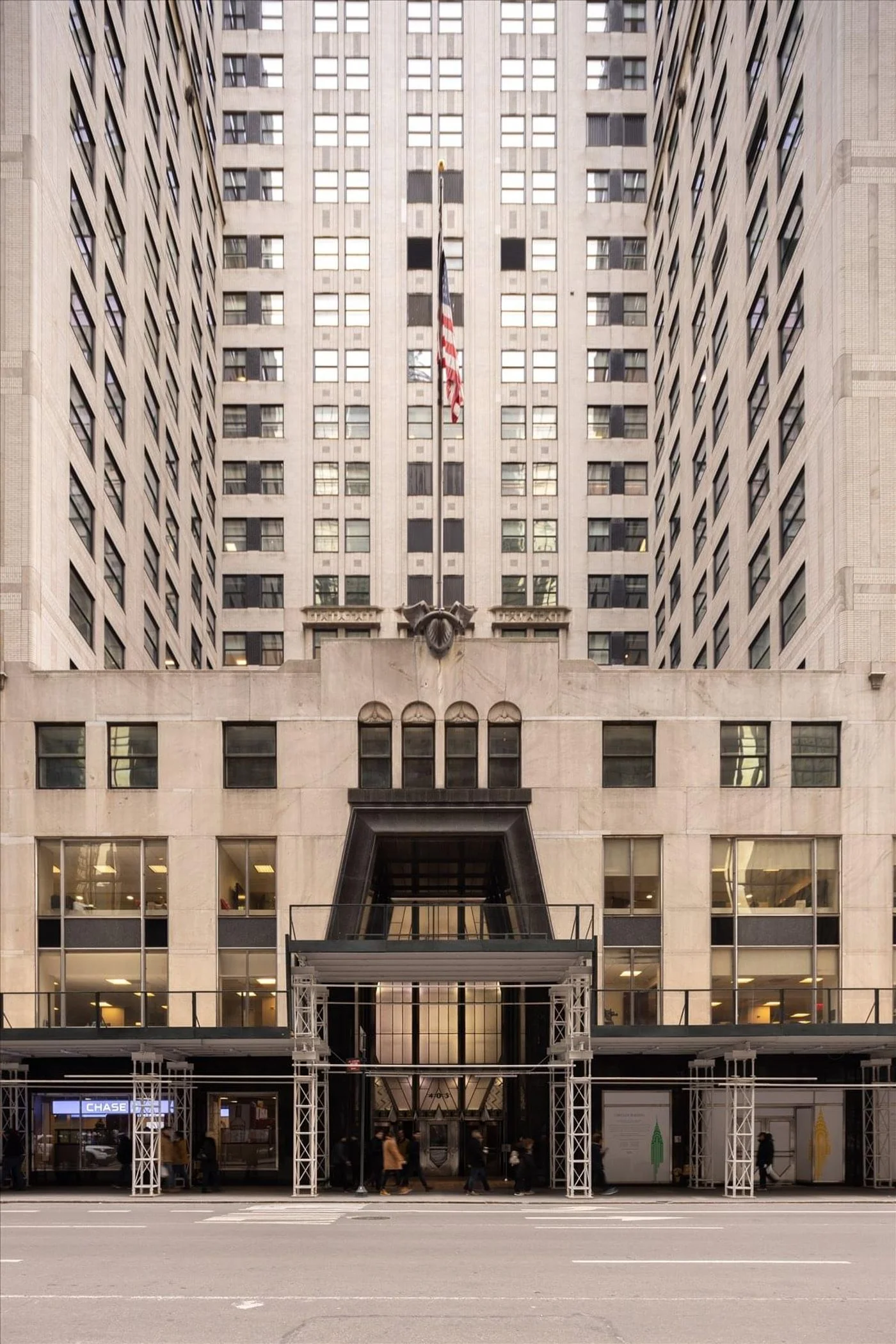 Photo-2 of 405 Lexington Avenue Floors 1, 7, 8 & 9, New York City, NY 10174