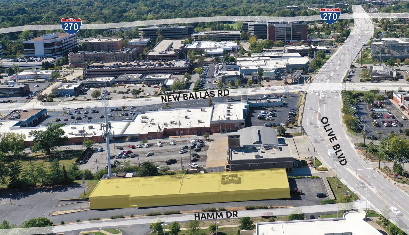 Photo 2 of 11700 Olive, Creve Couer, MO 63141