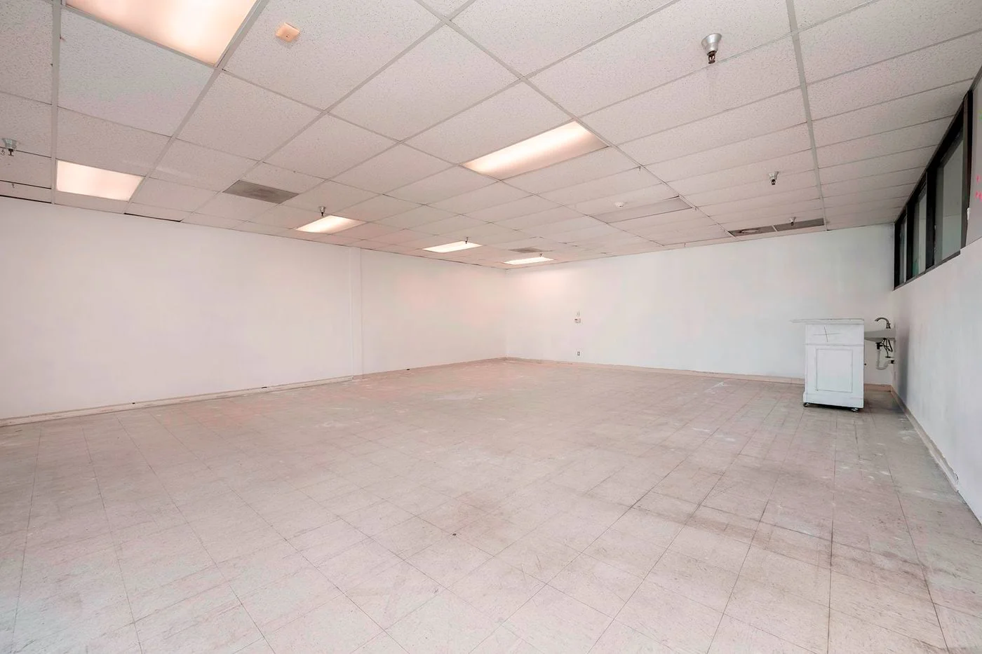 Photo 3 of 2338 Anaheim Street, Long Beach, CA 90804