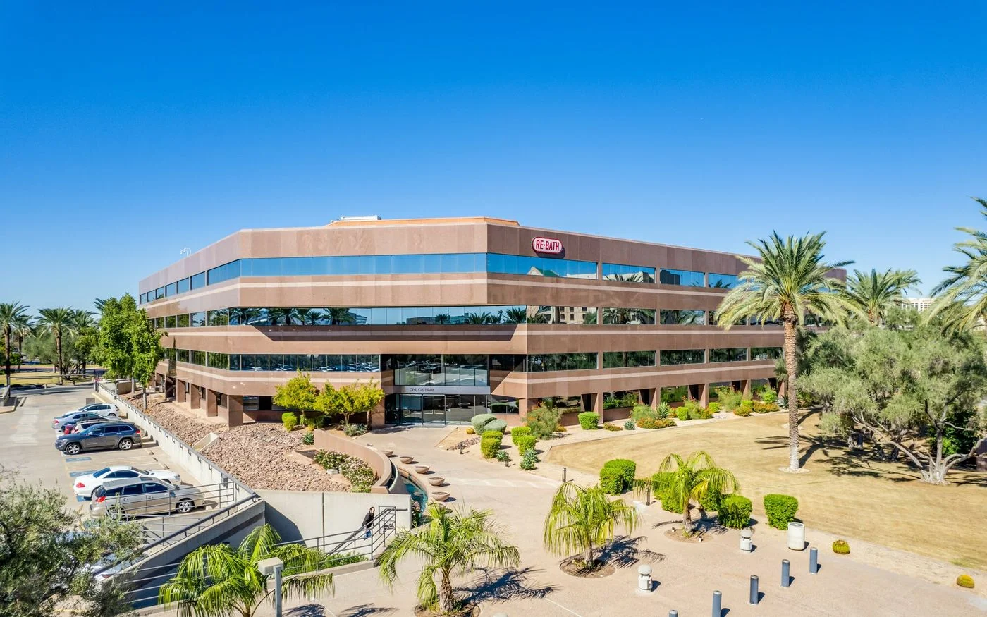 Photo 1 of 426 N 44th St, Phoenix, AZ 85008