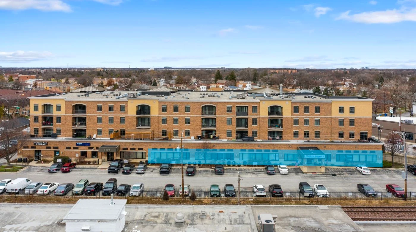 Photo 2 of 6400 N Northwest Hwy, Chicago, IL 60631