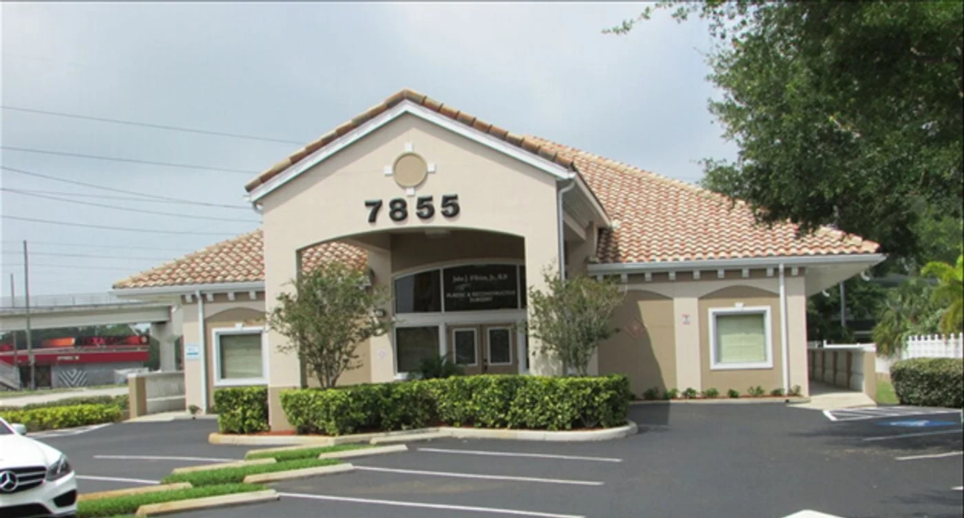 Photo 1 of 7855 38th Ave N, St. Petersburg, FL 33710