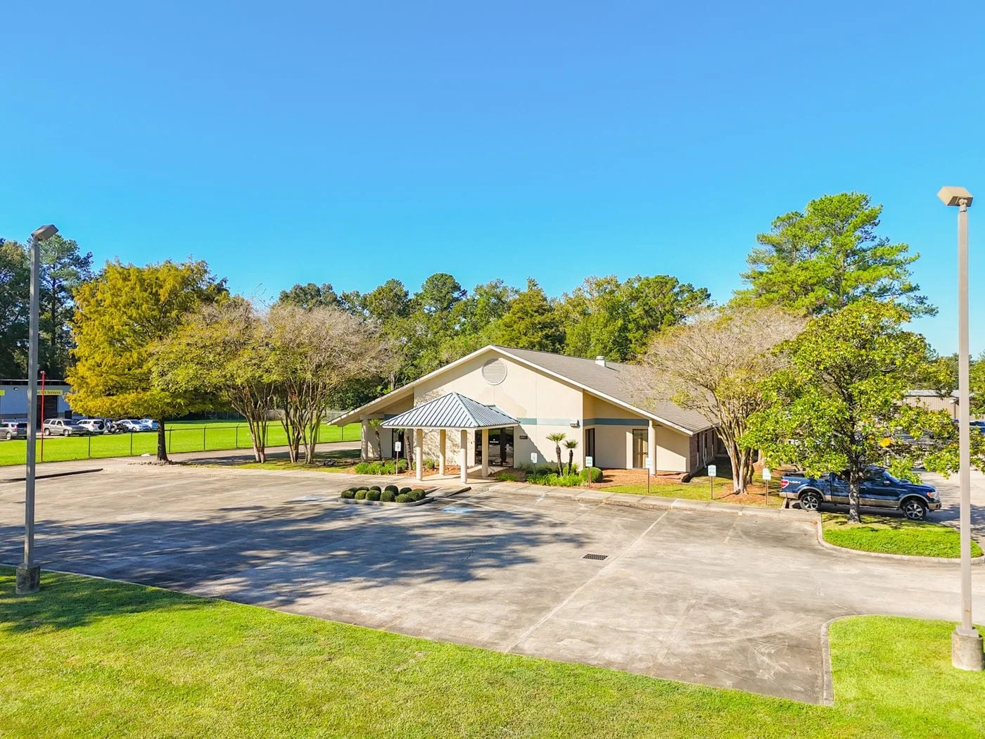 Photo 1 of 2822 O'Neal Ln, Building A, Baton Rouge, LA 70816