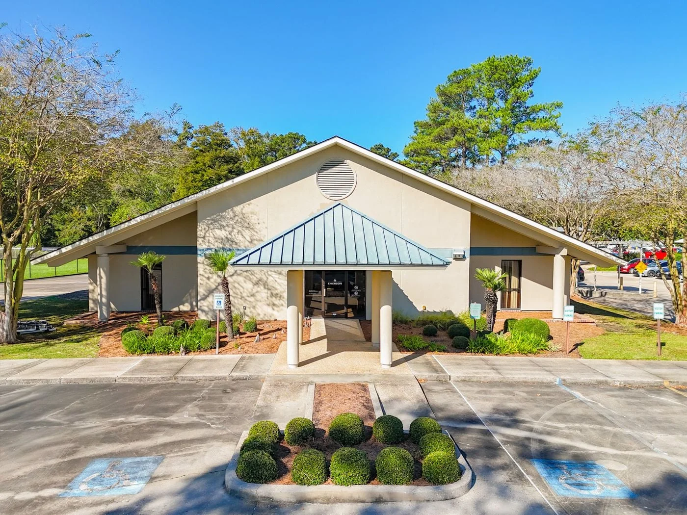 Photo 2 of 2822 O'Neal Ln, Building A, Baton Rouge, LA 70816