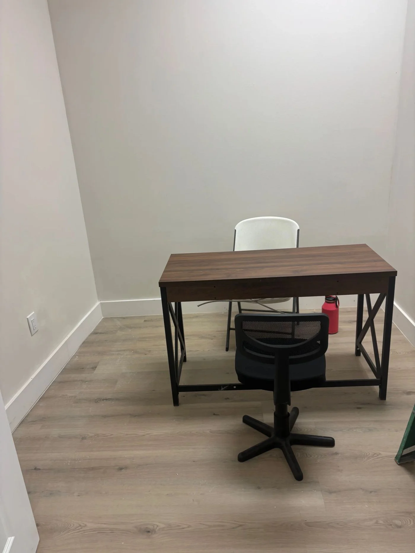 Photo 1 of 325 N Orange Blossom Trl, Orlando, FL 32805