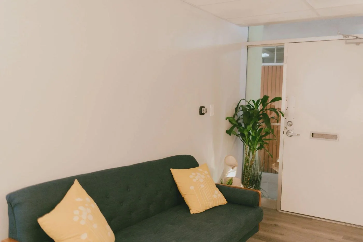 Photo-2 of 1346 Foothill Blvd, La Canada Flintridge, CA 91011