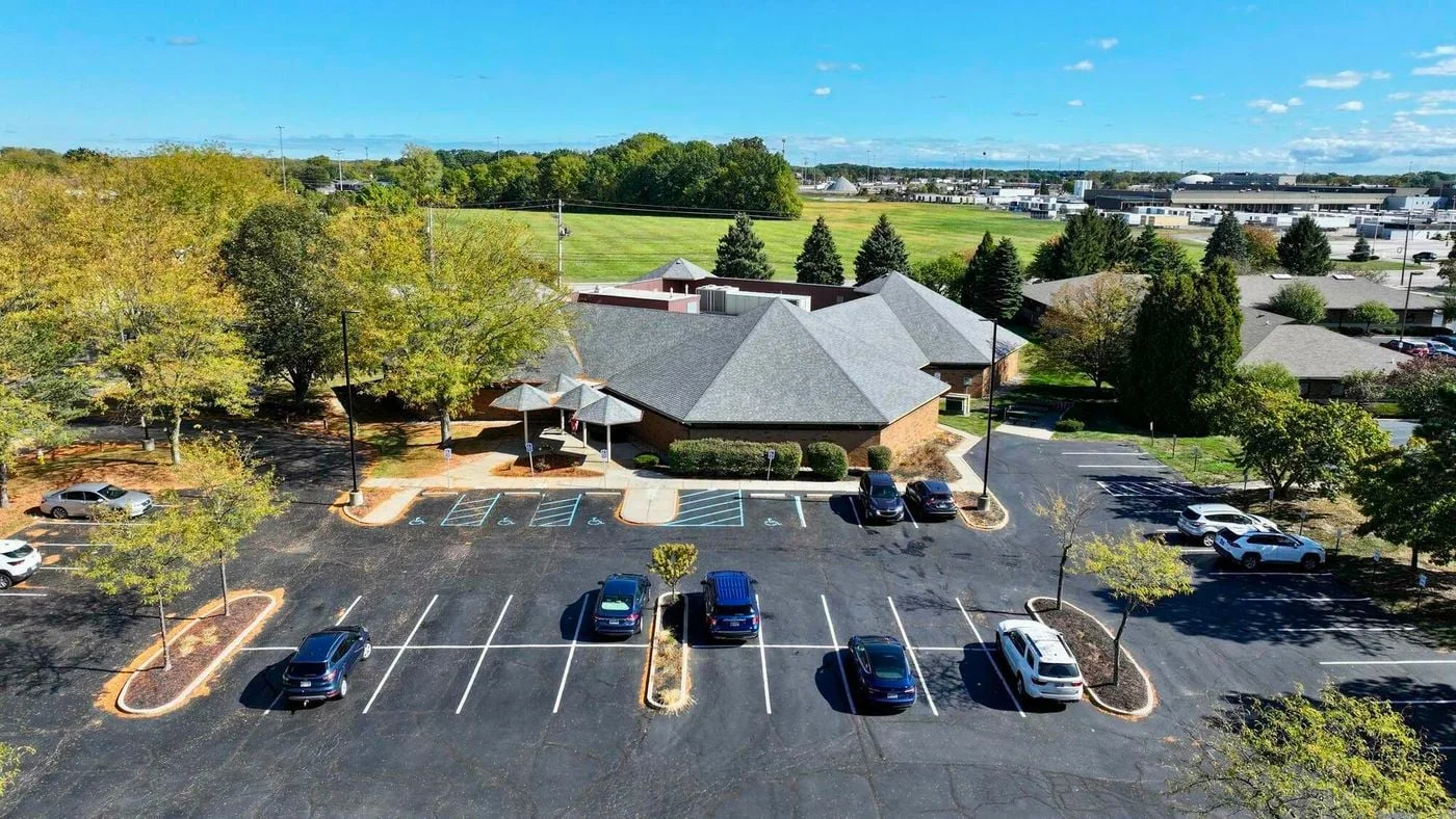 Photo 1 of 1661 Holland Rd, Maumee, OH 43537