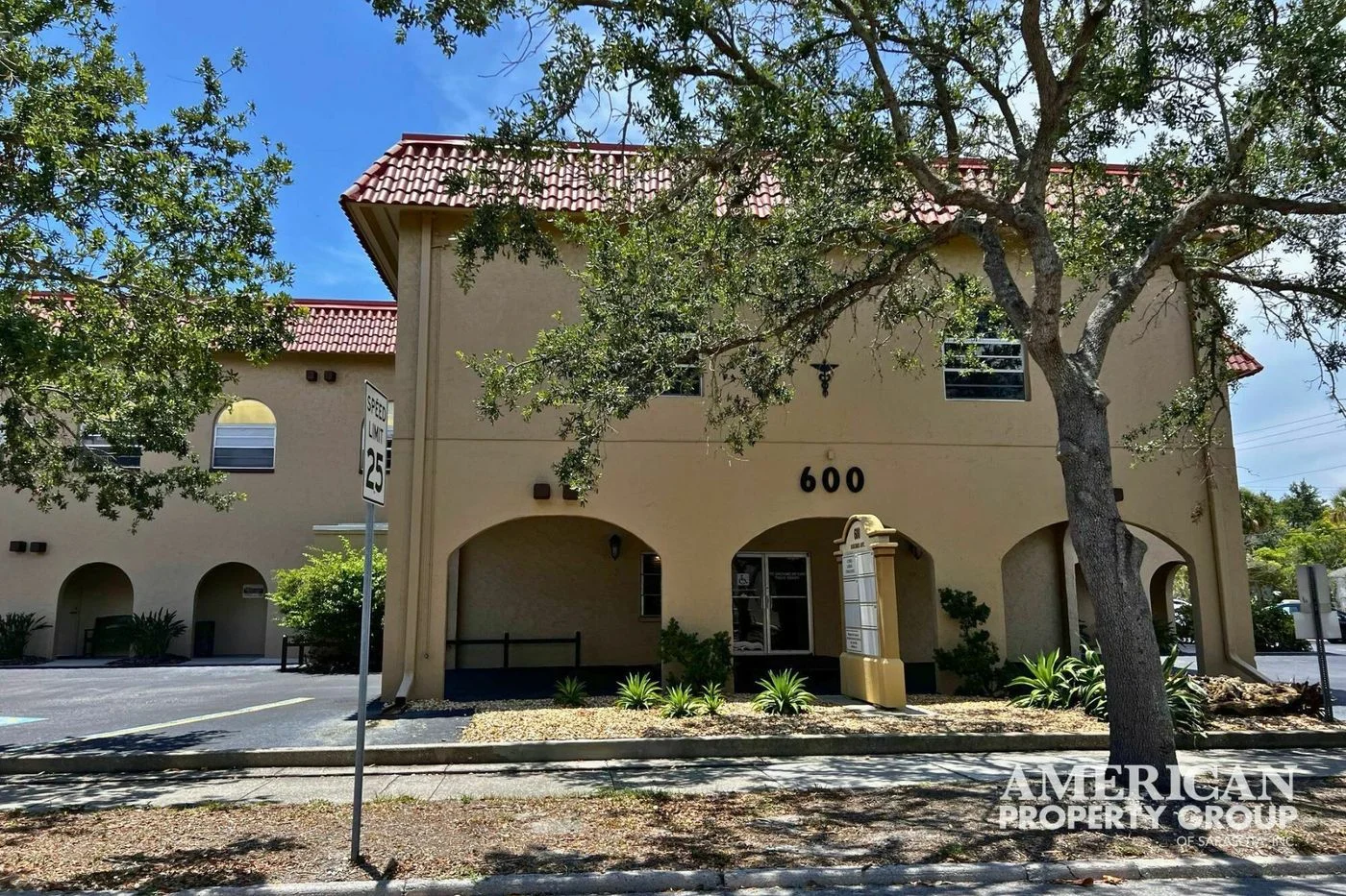 Photo 2 of 600 Nokomis Ave S, Venice, FL 34285