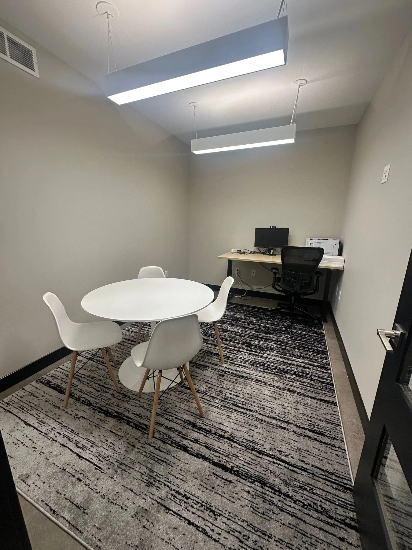 Photo-3 of 275 Lake St E, Wayzata, MN 55391