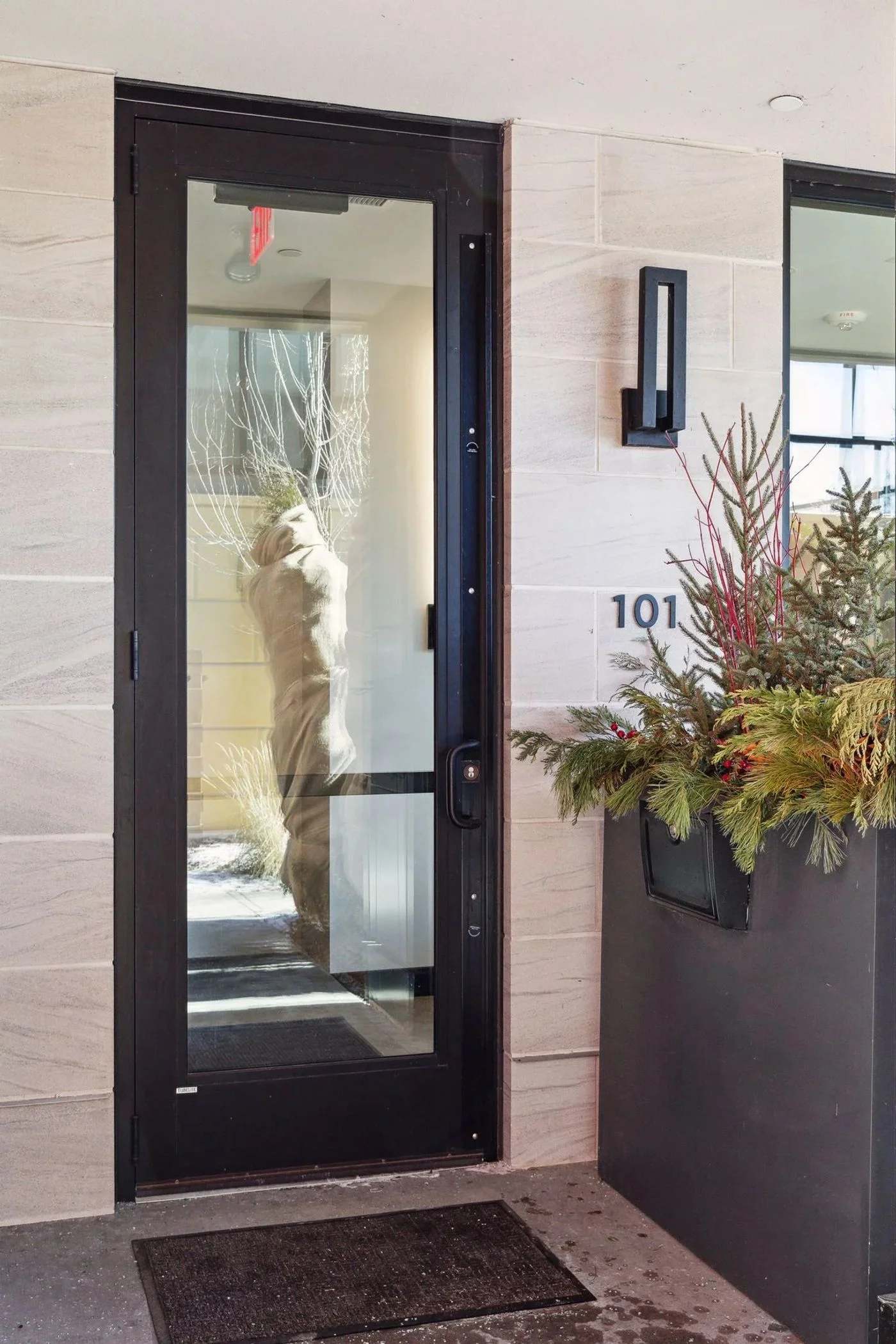 Photo-2 of 275 Lake St E, Wayzata, MN 55391