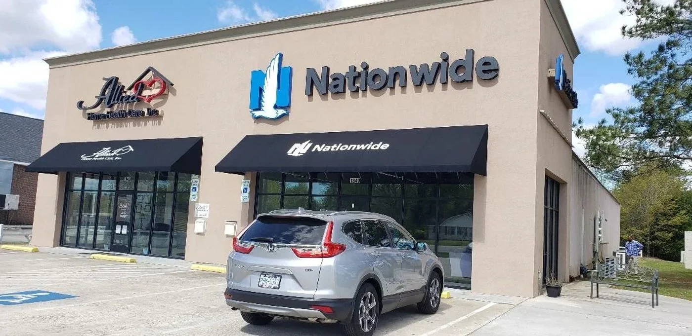 Photo 1 of 1840 S Madison St, Whiteville, NC 28472