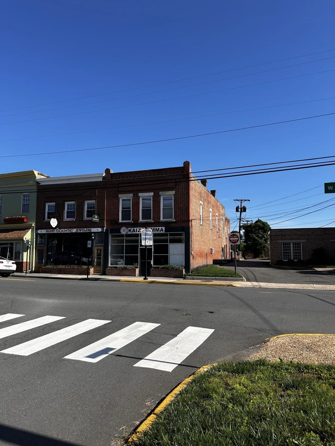 Photo 2 of 107 East Main Street, Purcellville, VA 20132