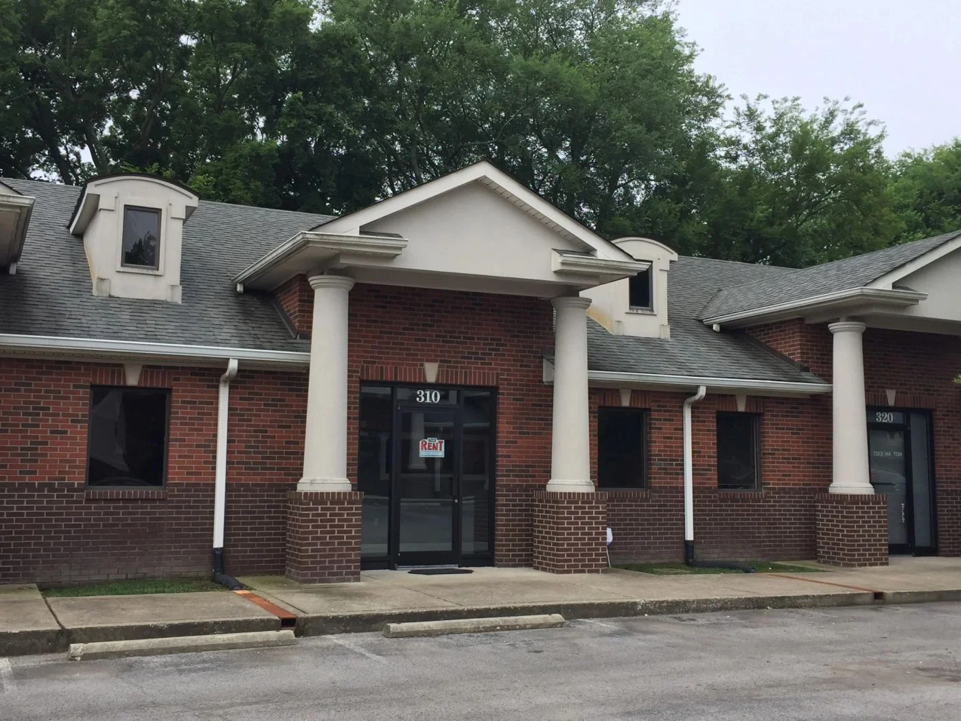 Photo-1 of 400 Sugartree Ln, Franklin, TN 37064