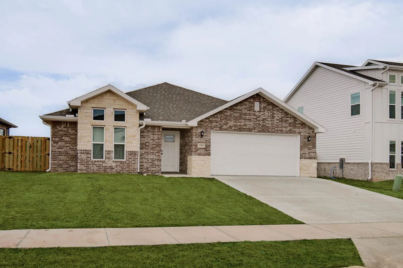 Photo-1 of 2140 Bluestem Dr, Centerton, AR 72719