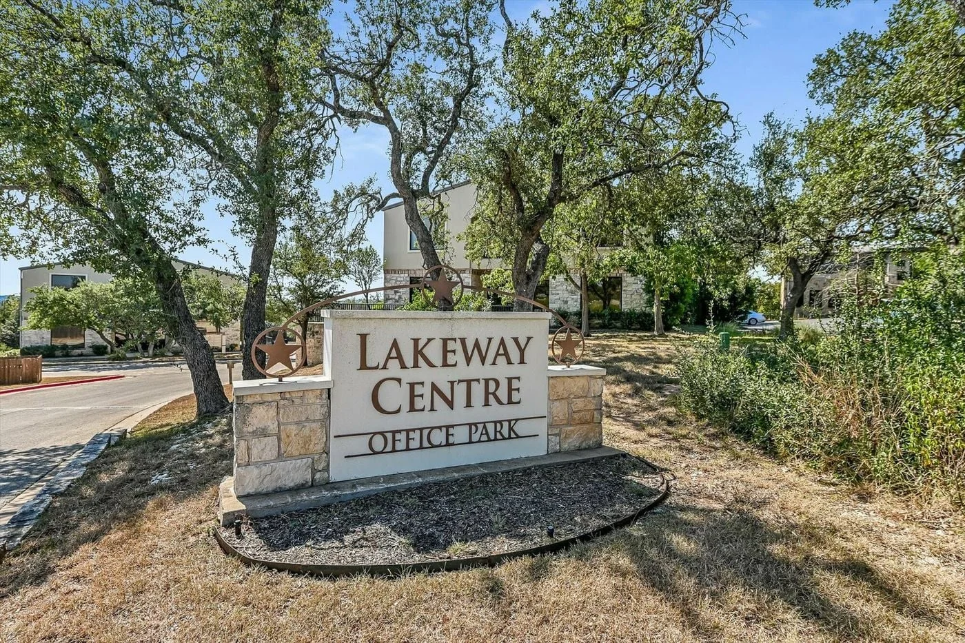 Photo 2 of 7 Lakeway Centre Court, Lakeway, TX 78734