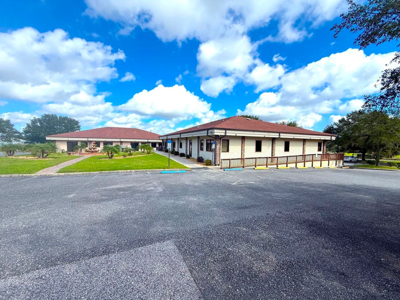 Photo 1 of 301 Skyline Dr, Lady Lake, FL 32159