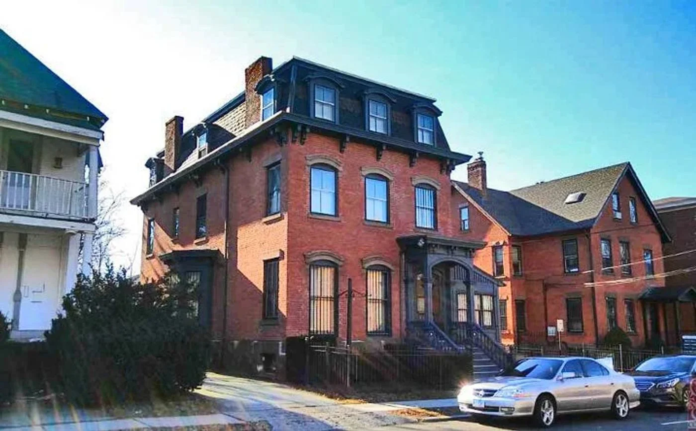 Photo 1 of 61 Russ St, Hartford, CT 06106