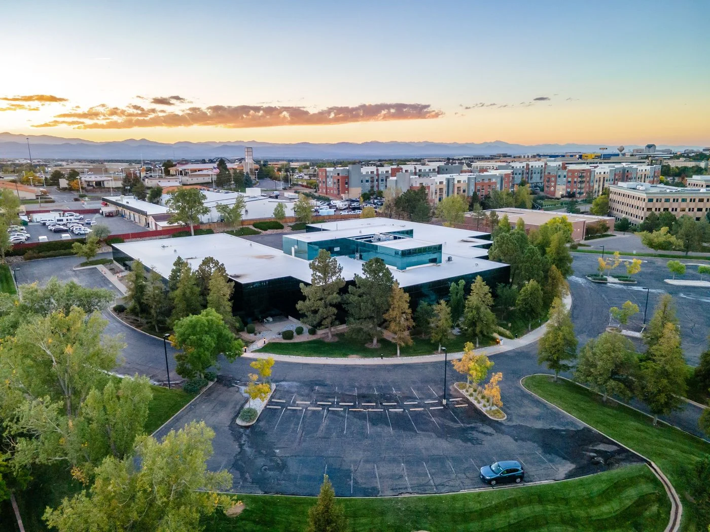 Photo 3 of 373 Inverness Pkwy, Englewood, CO 80112