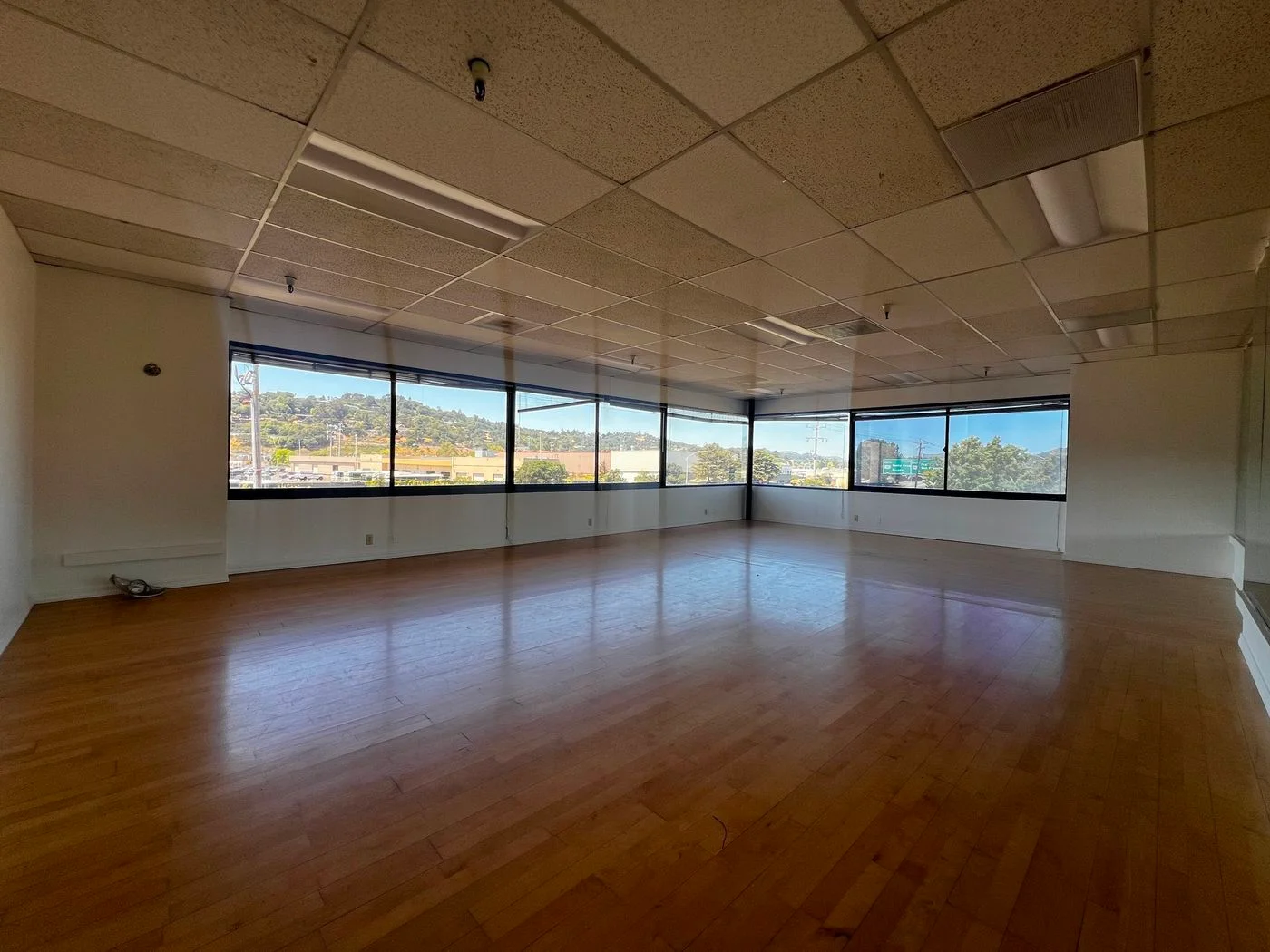 Photo 3 of 1133 Franciso Boulevard East, San Rafael, CA 94901