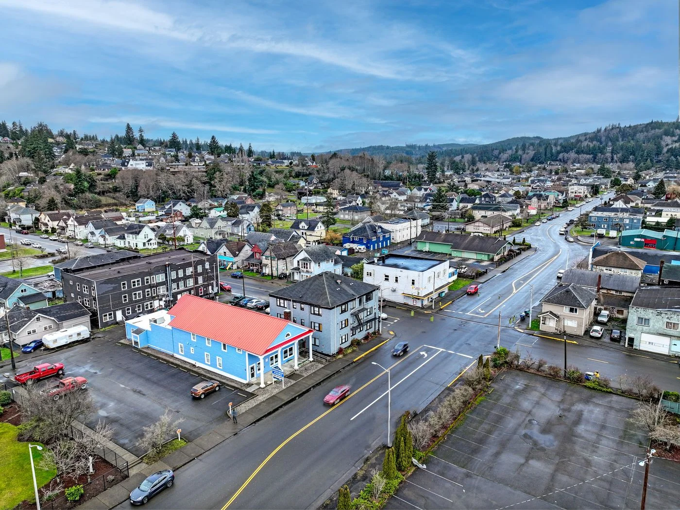 Photo 3 of 418 E 1st St, Aberdeen, WA 98520