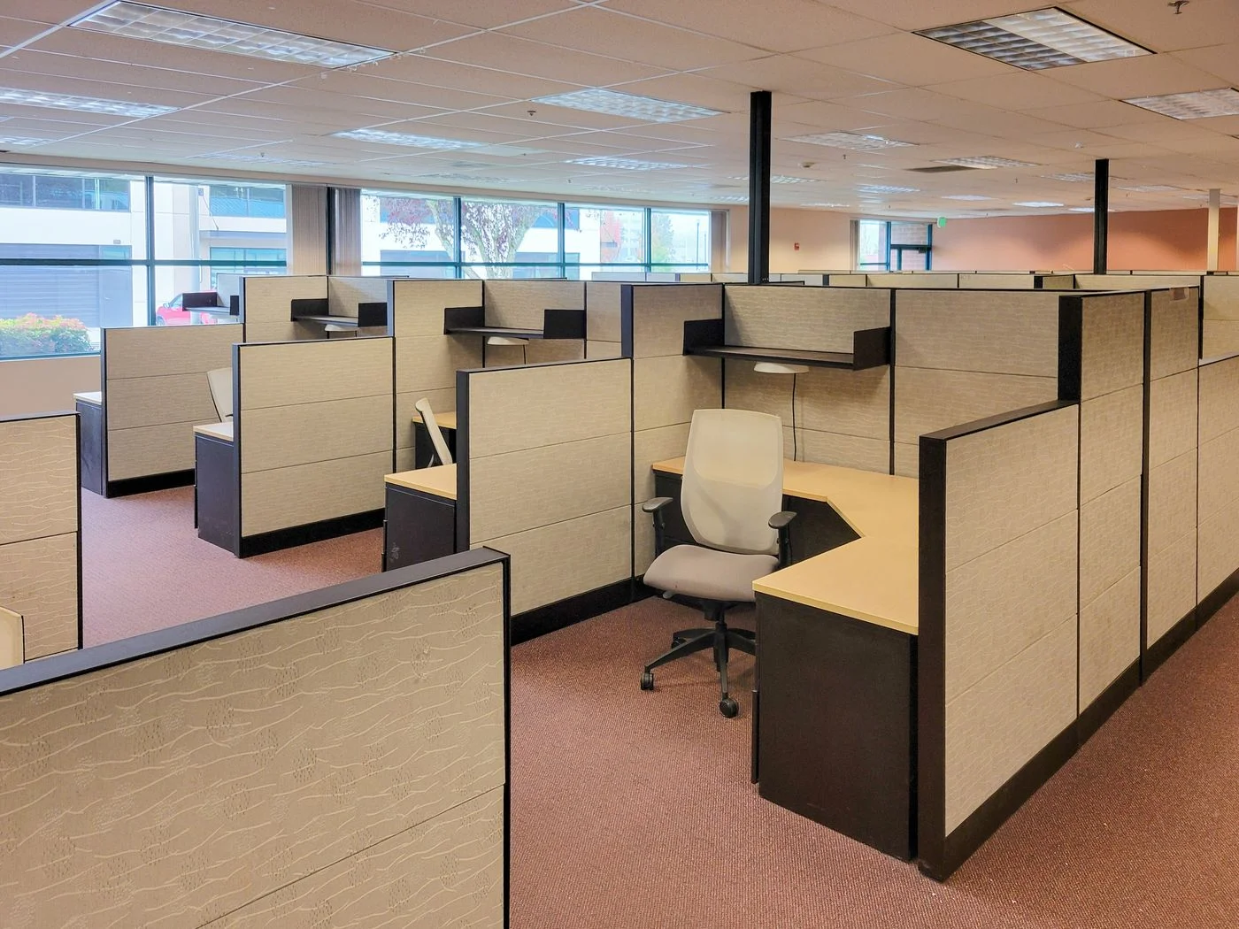 Photo 2 of 14301 SE 1st St, Vancouver, WA 98684