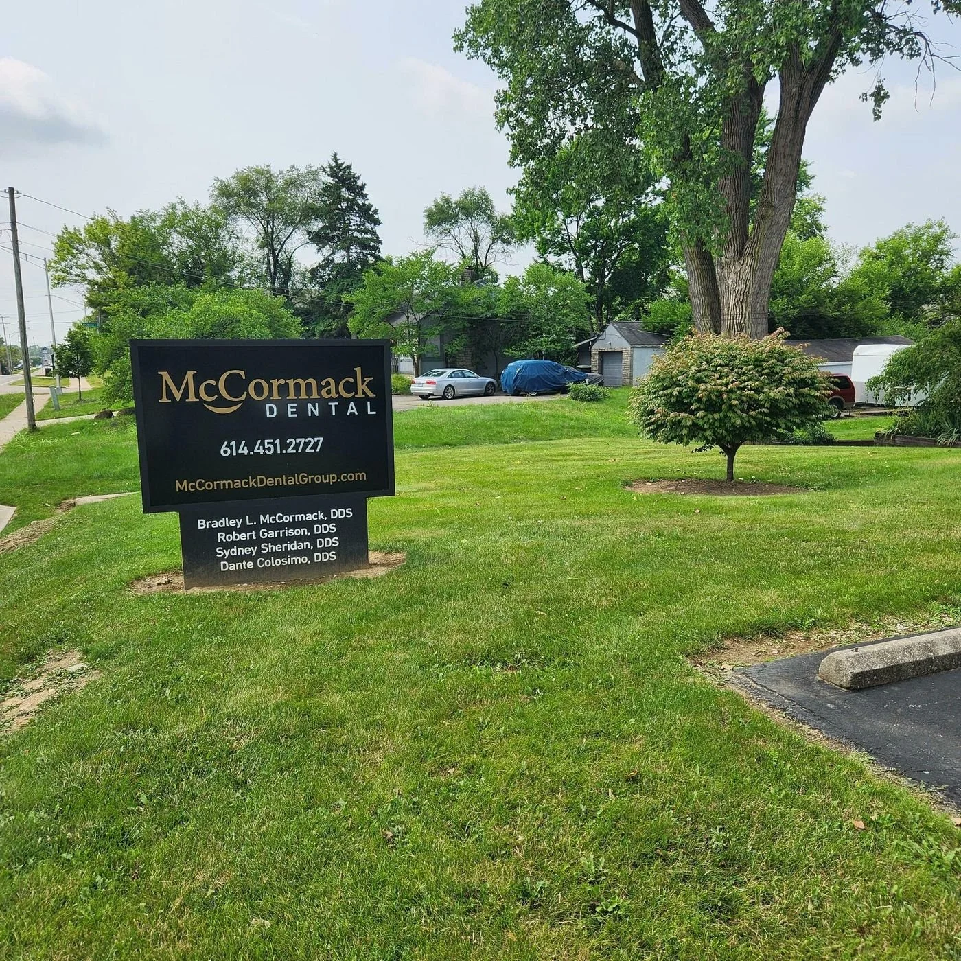 Photo-2 of 4589 Kenny Rd, Columbus, OH 43220