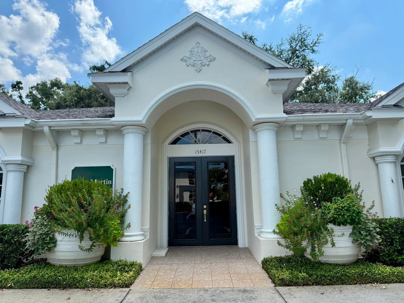 Photo 3 of 15417 N Florida Ave, Tampa, FL 33613