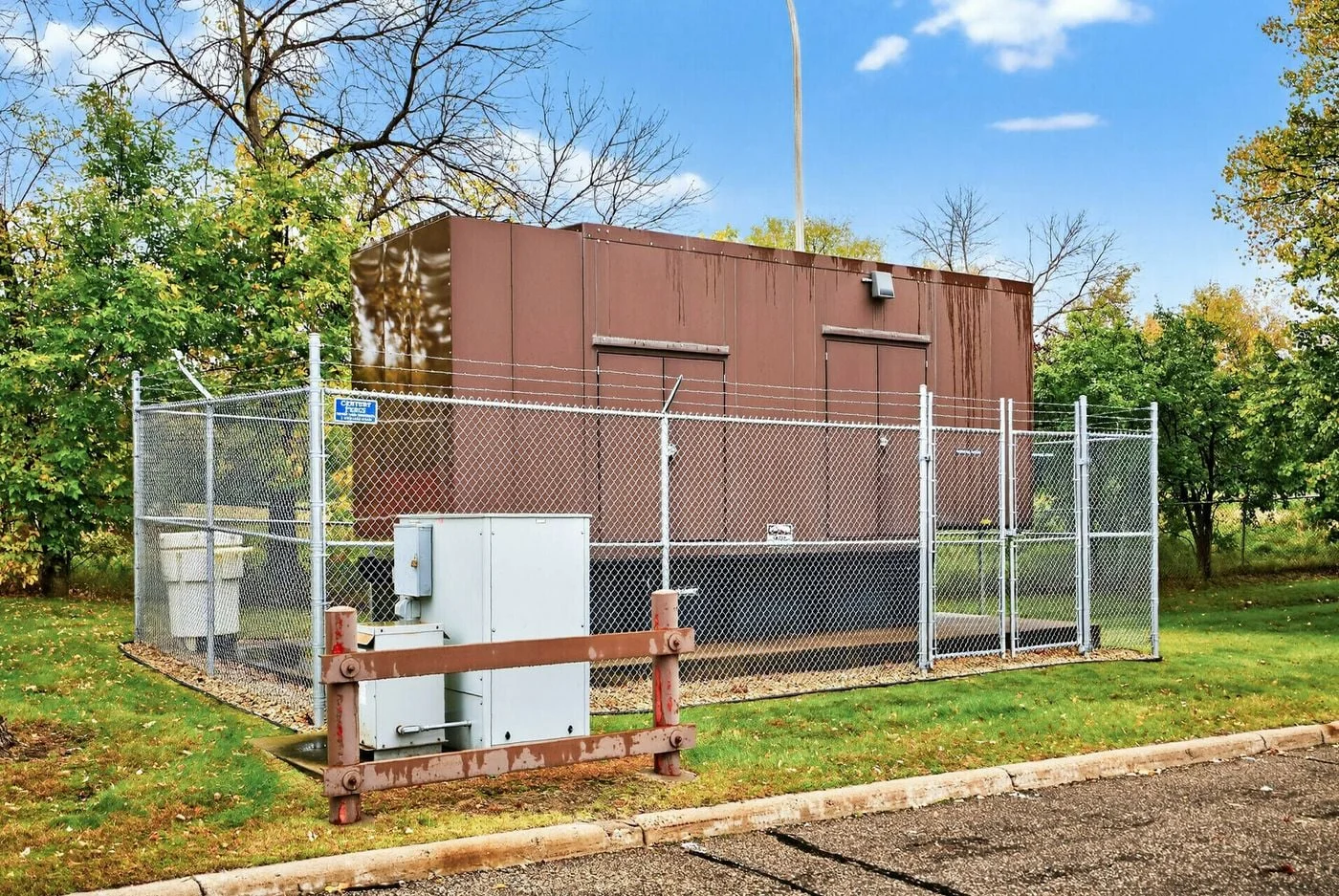 Photo 3 of 601 2nd Ave S, Hopkins, MN 55343