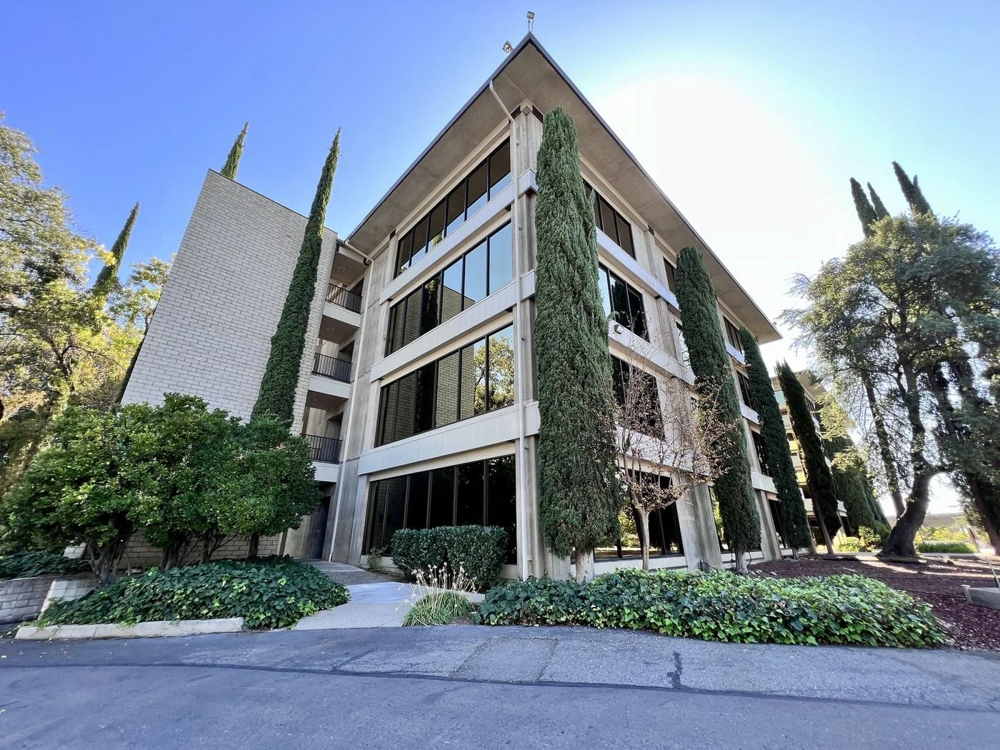 Photo 3 of 2400 Washington Ave, Redding, CA 96001