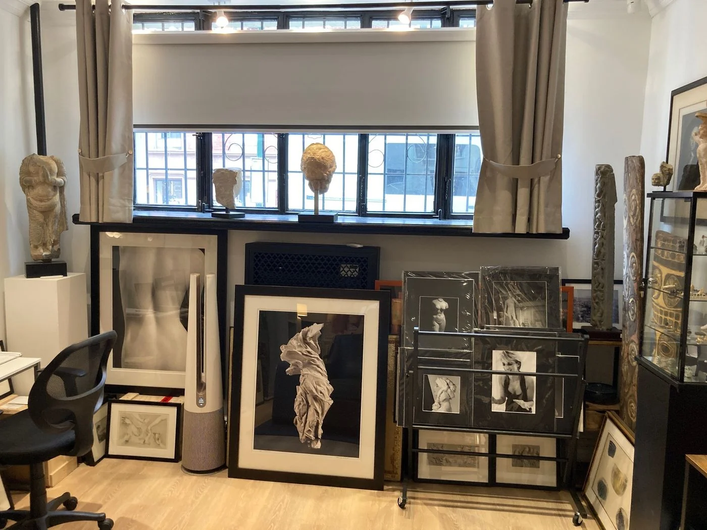 Photo 3 of 32 E 68th St # 10, New York, NY 10065