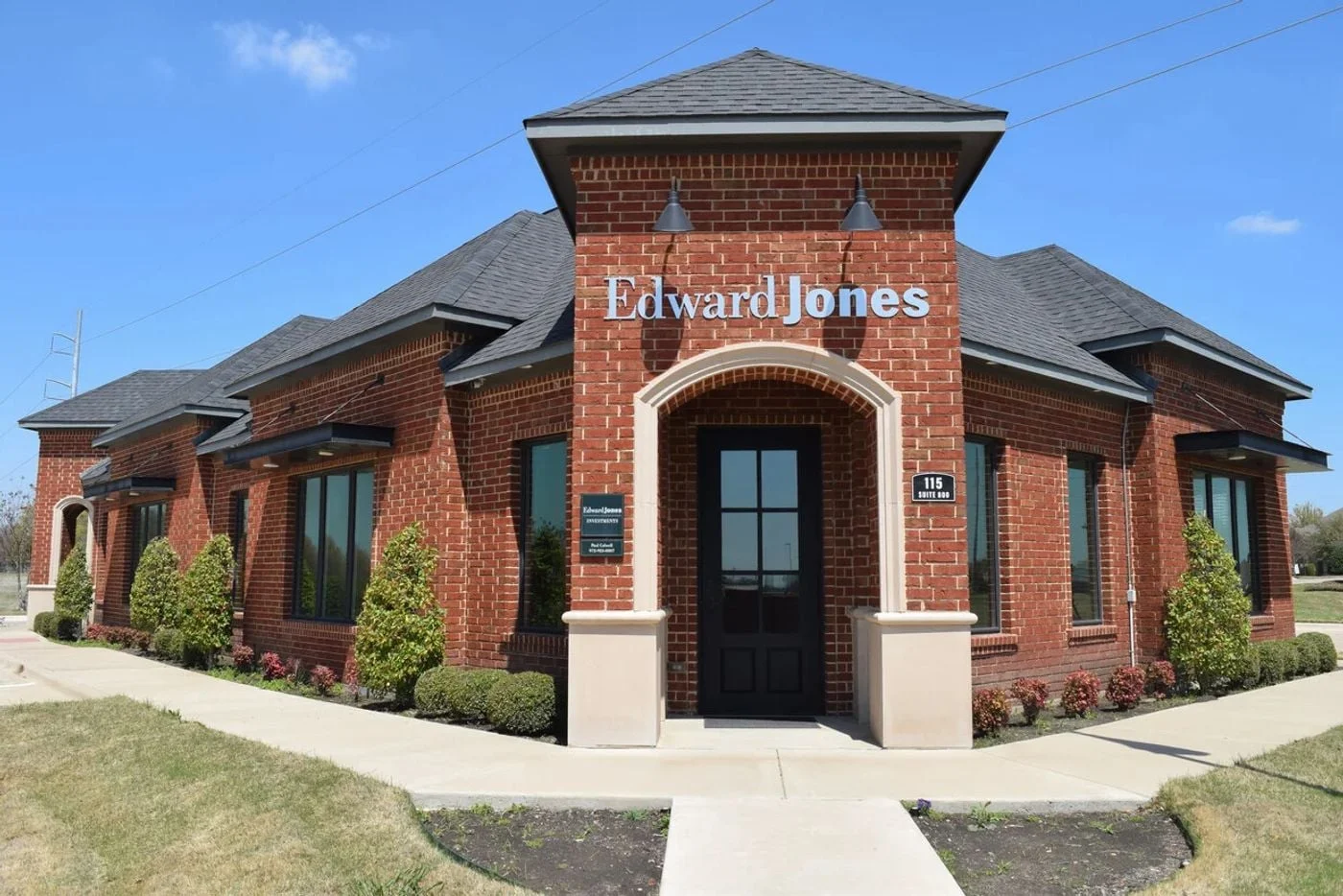 Photo 2 of 115 Park Place Blvd, Waxahachie, TX 75165