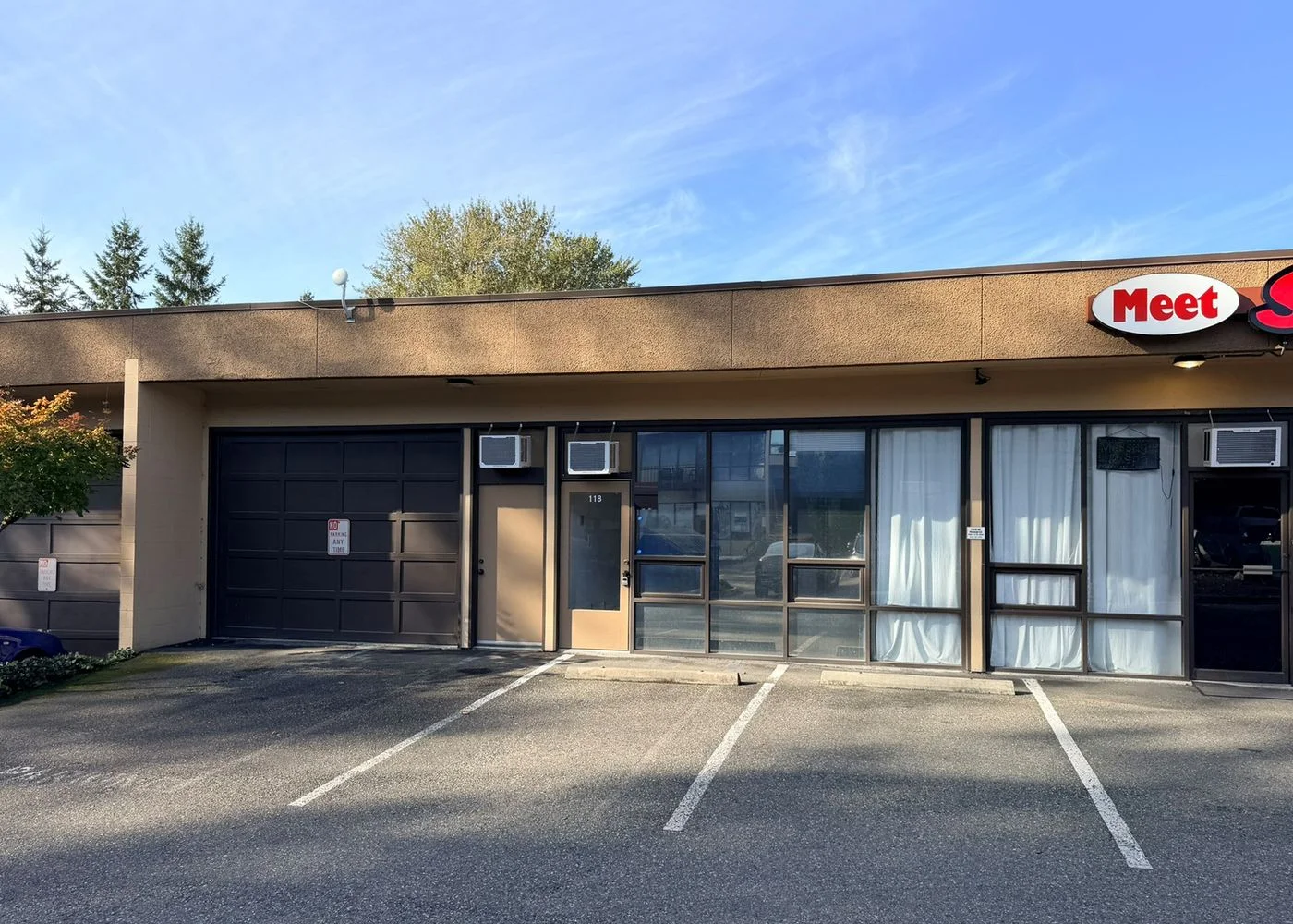 Photo 3 of 1809 130th Ave NE, Bellevue, WA 98005