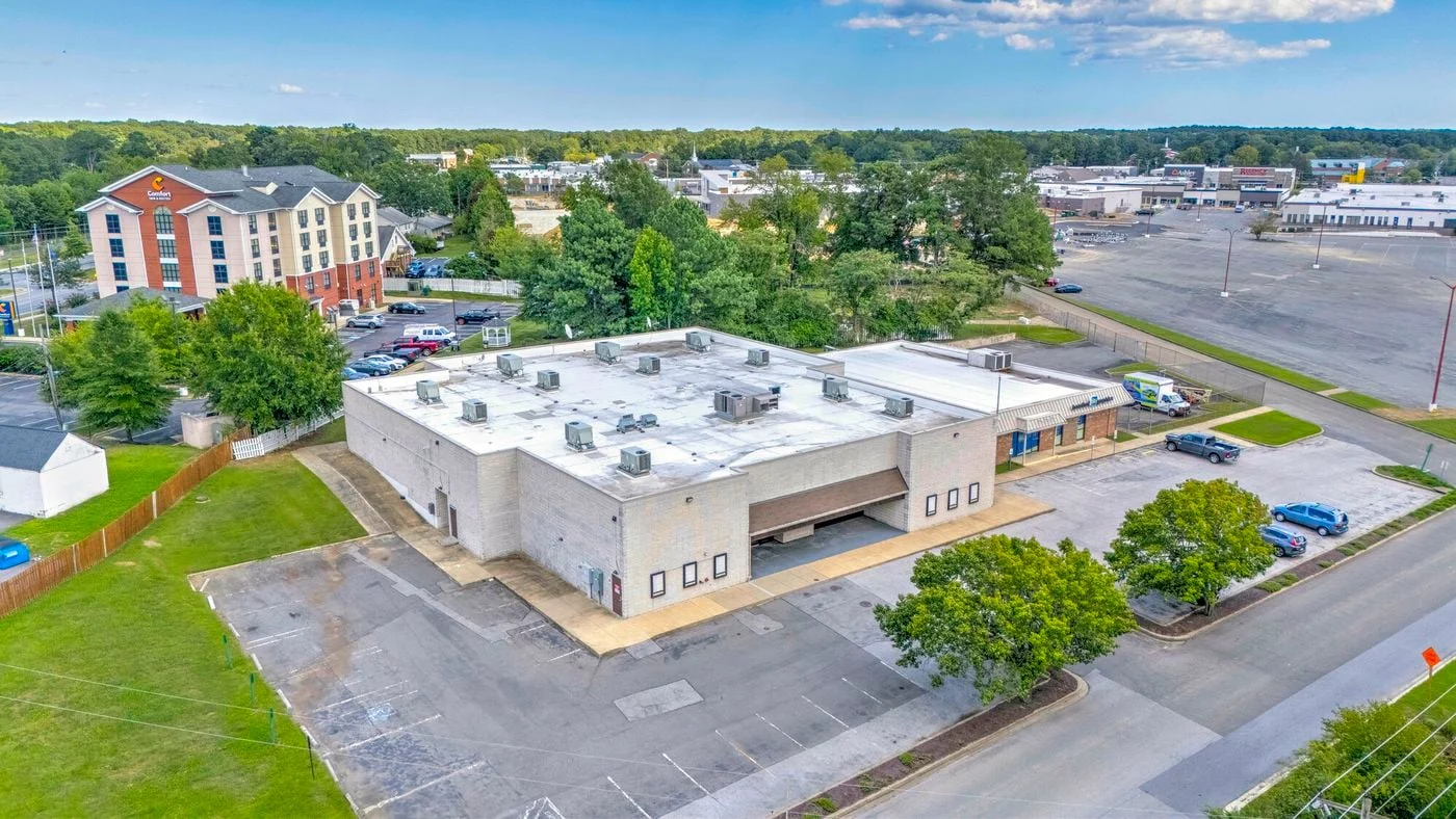 Photo 3 of 21800 North Shangri-La Drive, Lexington Park, MD 20653