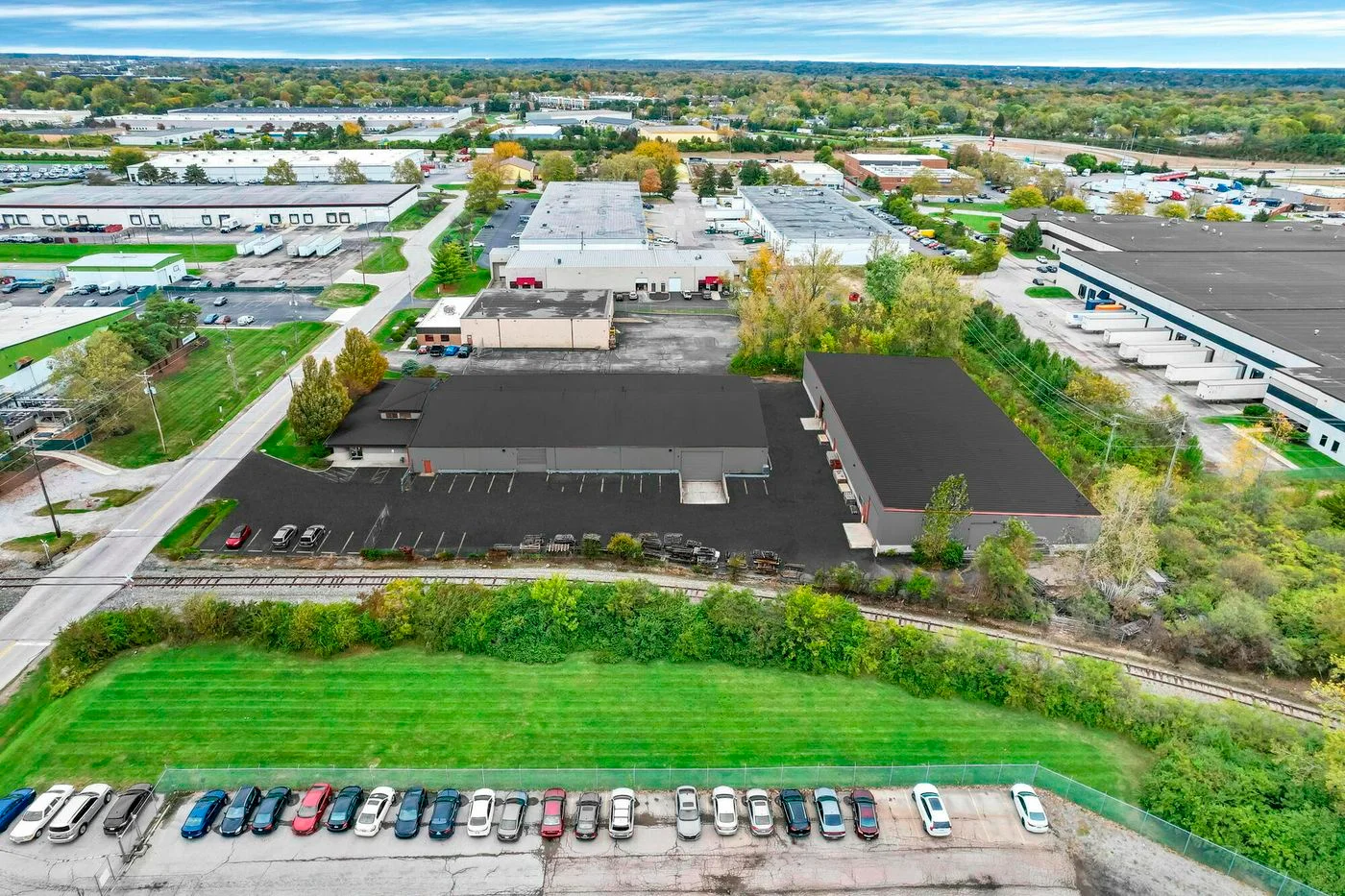 Photo 1 of 850 Kaderly Dr, Columbus, OH 43228