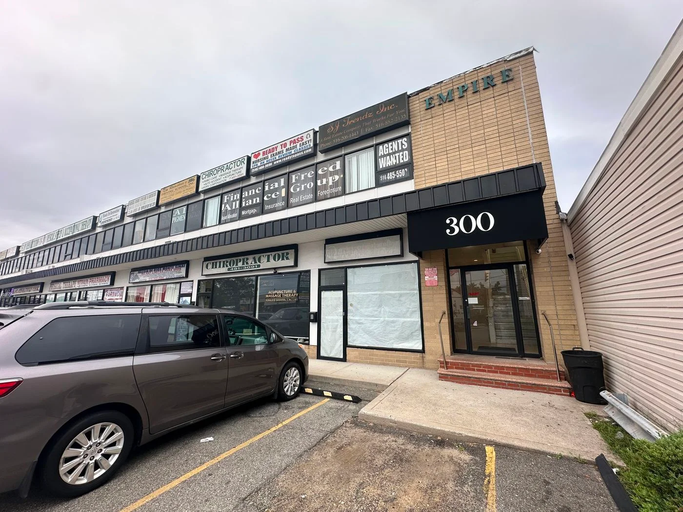 Photo 3 of 300 Hempstead Tpke, West Hempstead, NY 11552