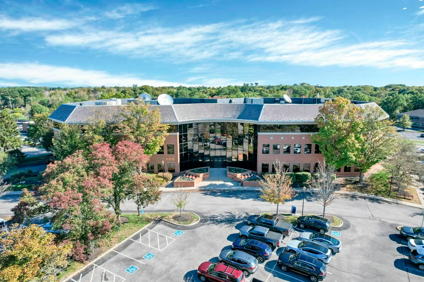 Photo 1 of 8101 N High St, Columbus, OH 43235