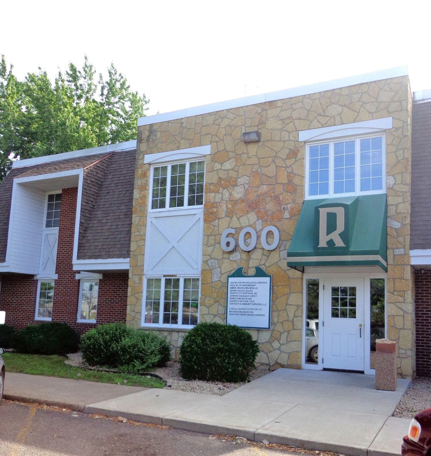 Photo 2 of 600 25th Ave S, Saint Cloud, MN 56301