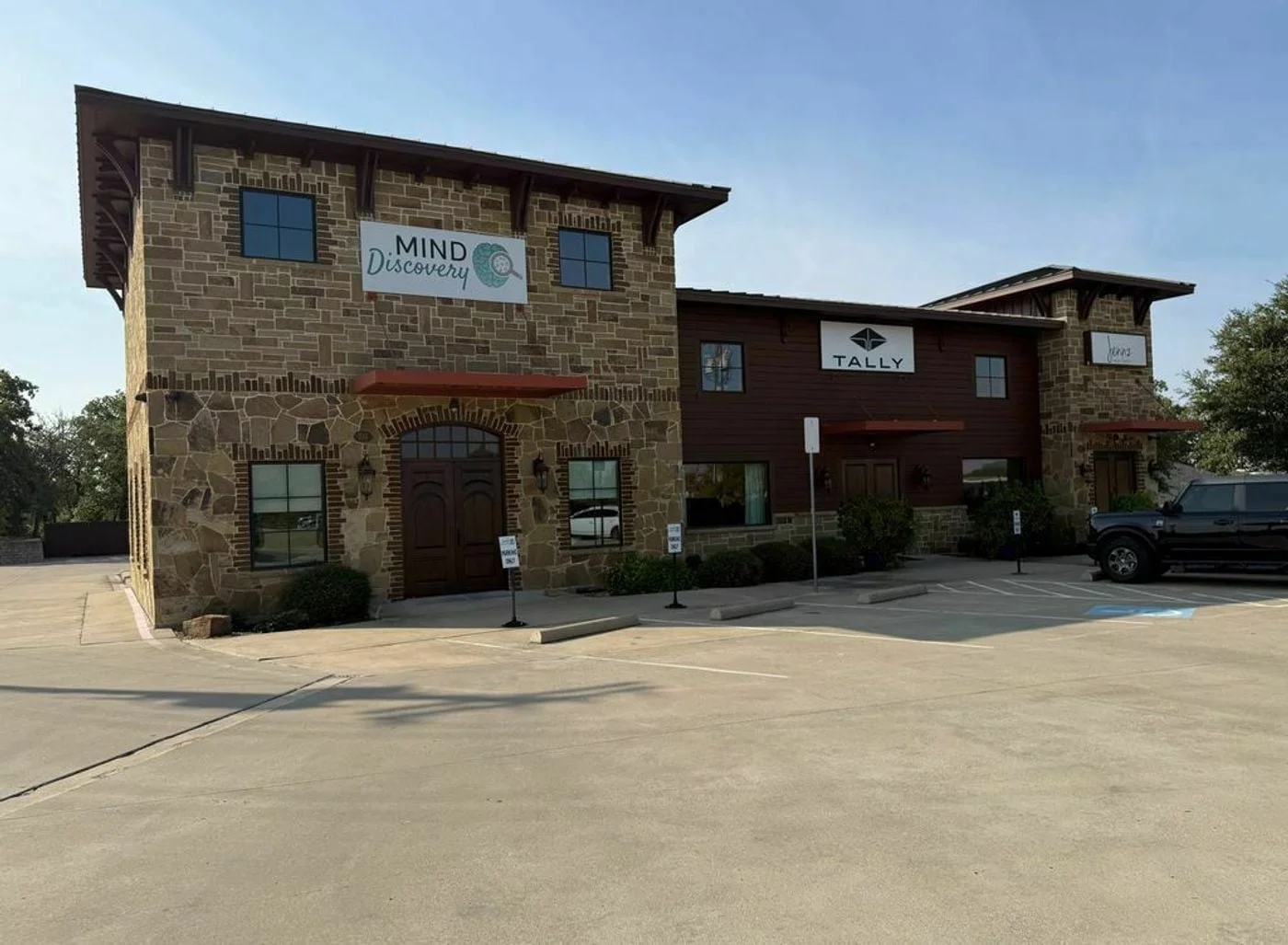 Photo 1 of 1510 Fort Worth Hwy, Weatherford, TX 76086