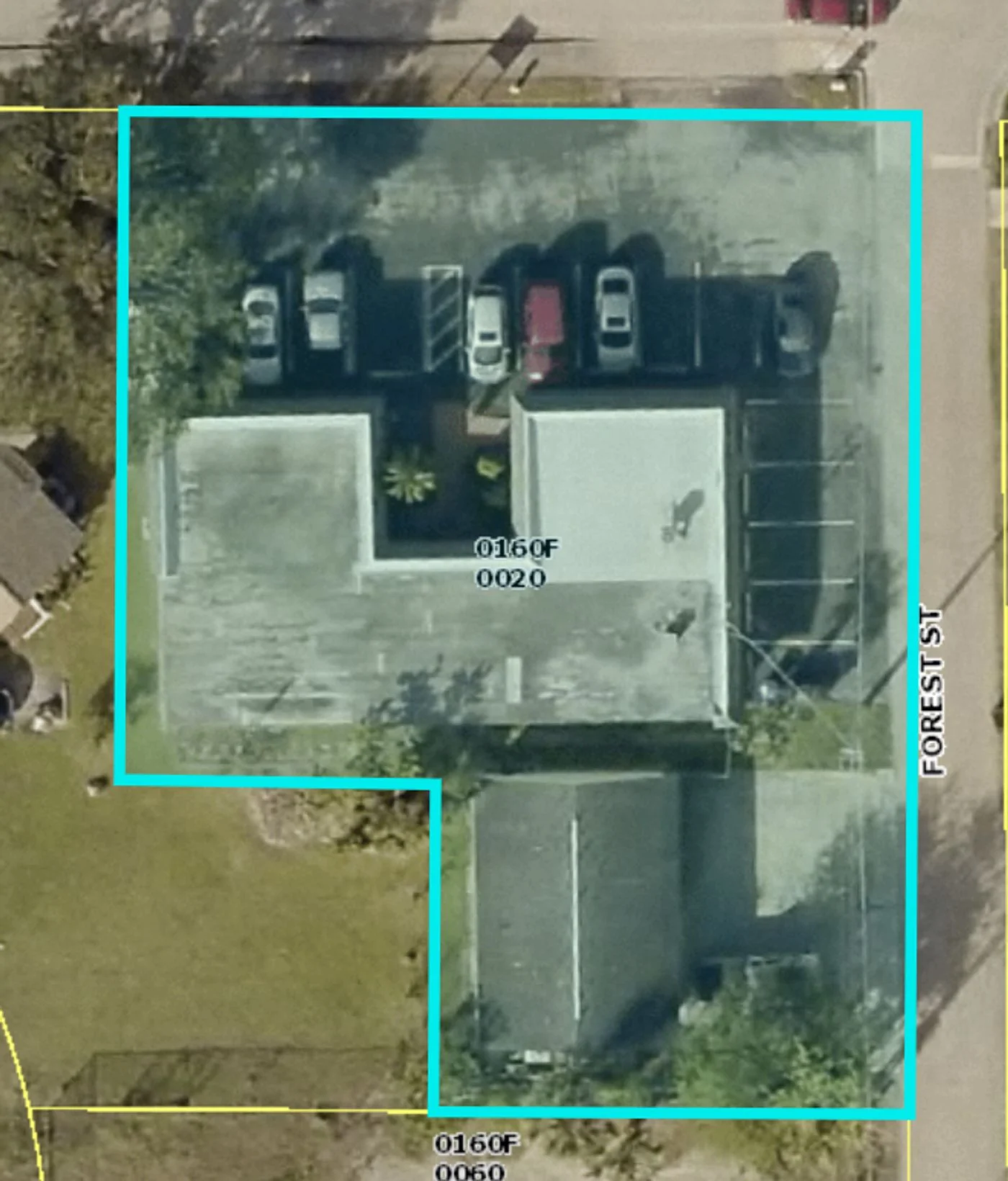 Photo 3 of 1922 Victoria Avenue, Fort Myers, FL 33901