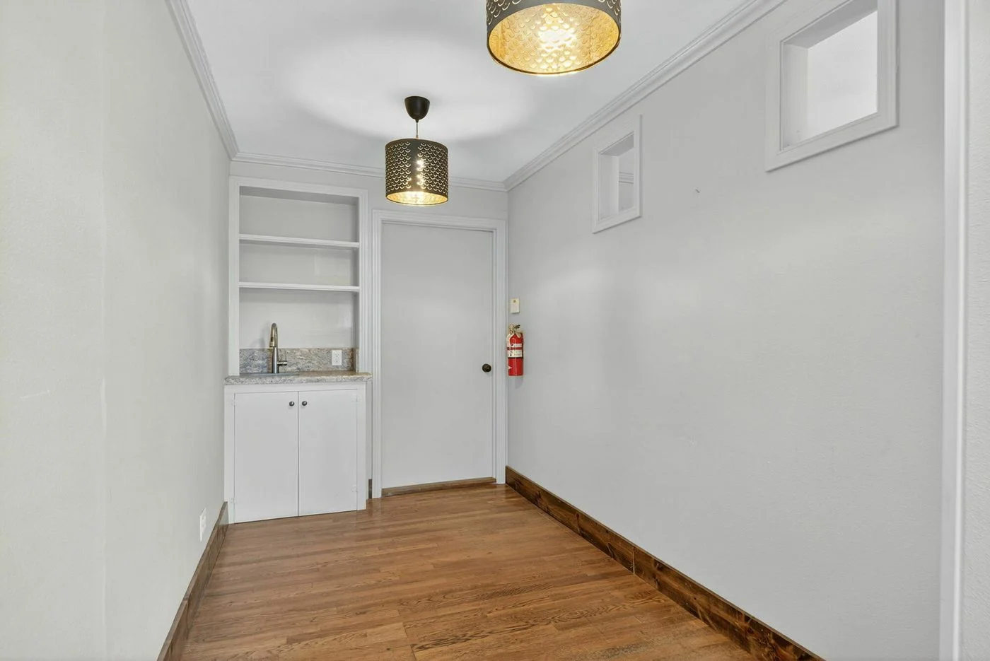 Photo 2 of 920 E Blanco Rd, Boerne, TX 78006