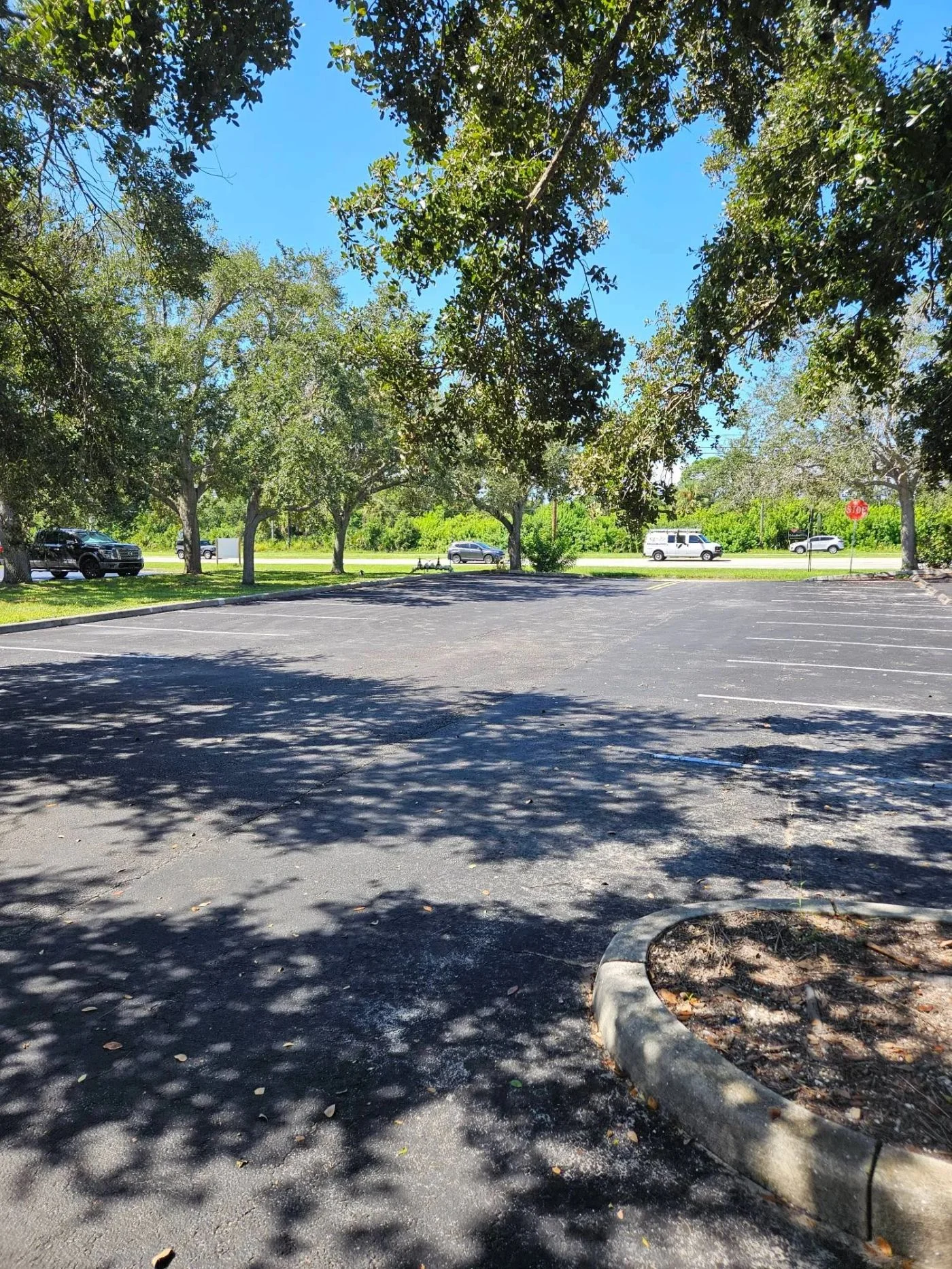 Photo 2 of 2506 Tamiami Trl N, North Venice, FL 34275