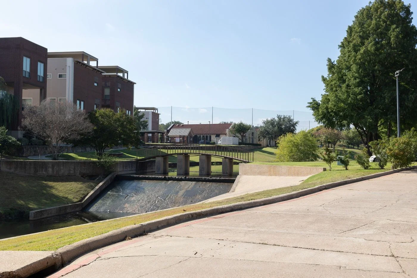 Photo 3 of 4956 North O'Connor Road, Irving, TX 75062