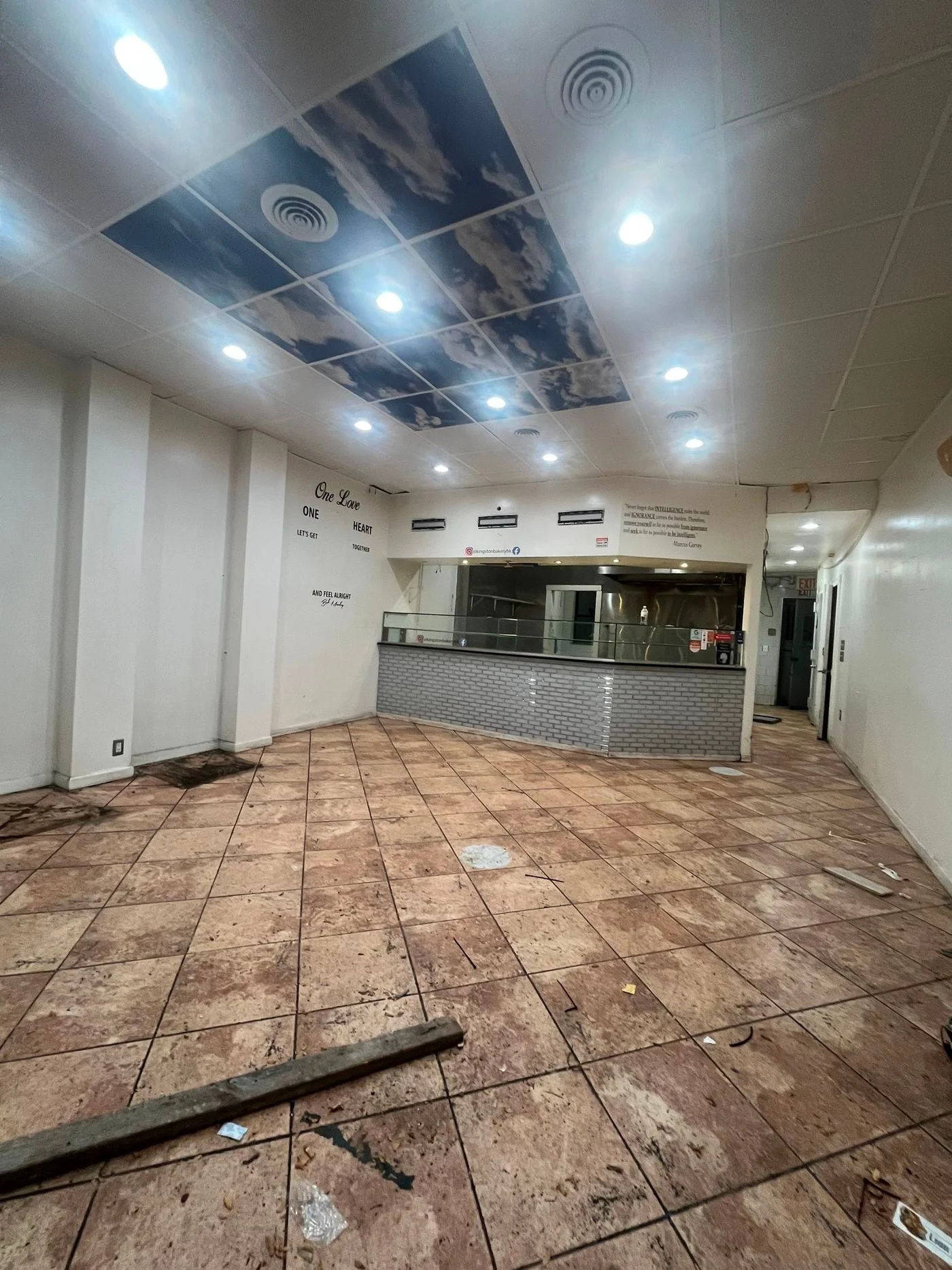 Photo 3 of 585 Myrtle Ave, Brooklyn, NY 11205