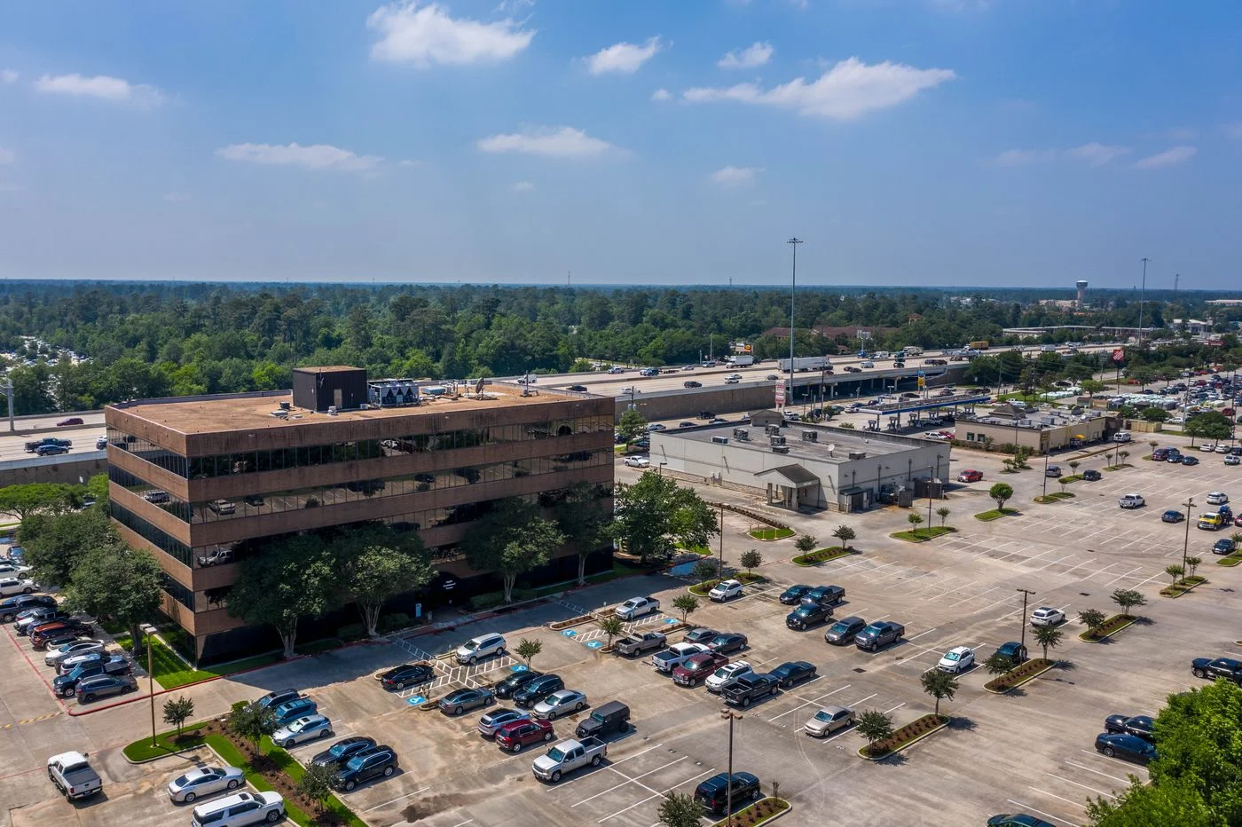 Photo 2 of 19221 Interstate 45 North , Shenandoah, TX 77385