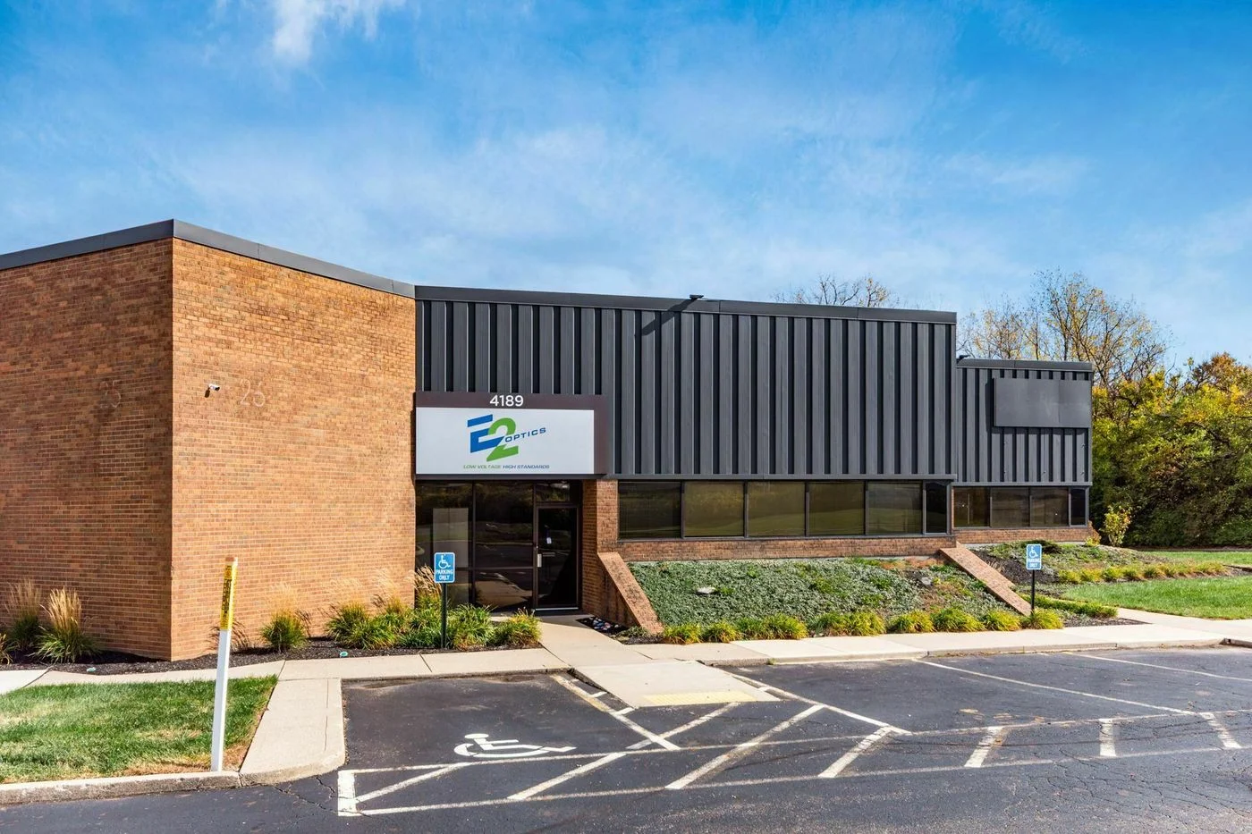 Photo 1 of 4189 Arlingate Plaza, Columbus, OH 43228