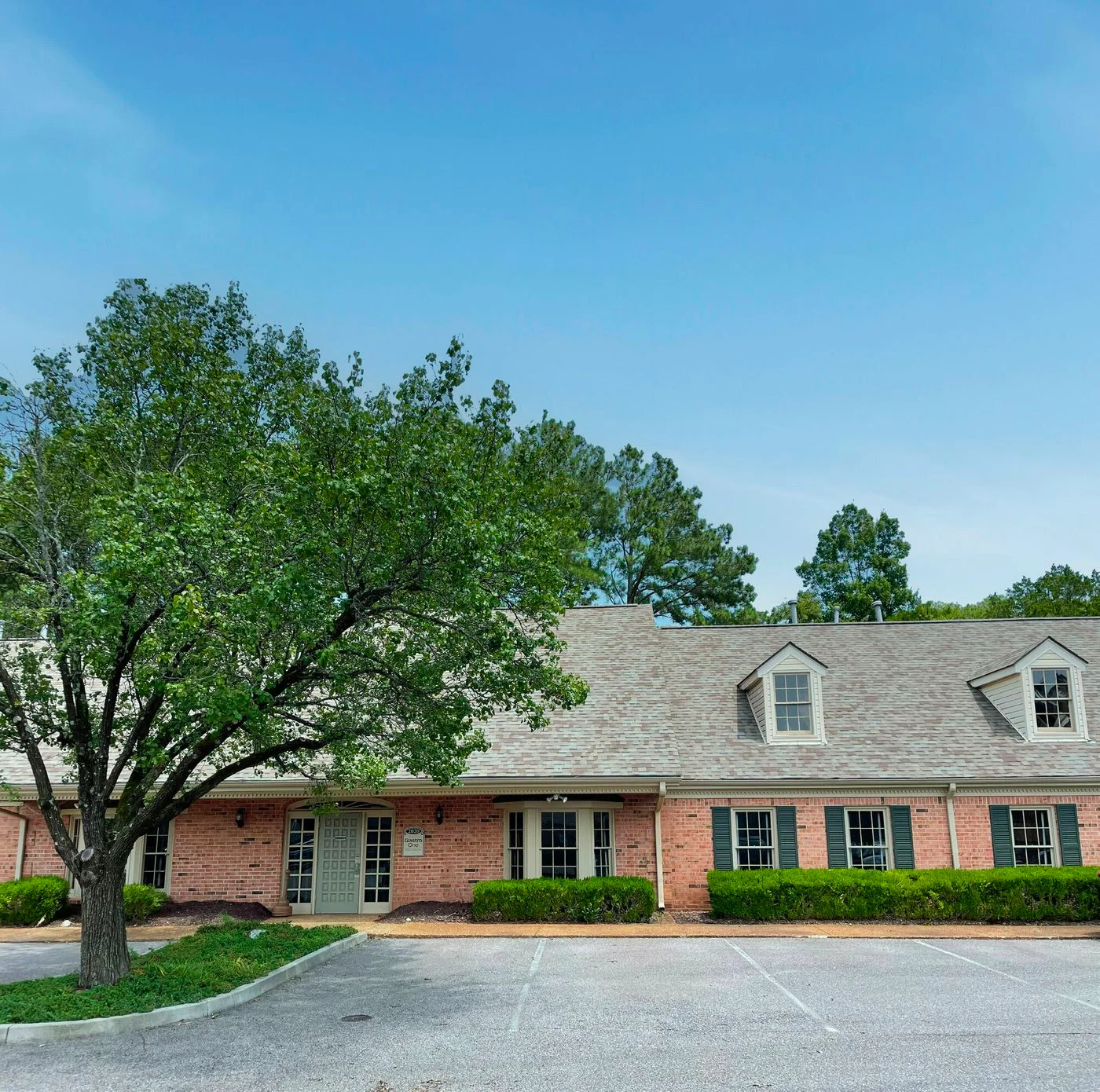 Photo 1 of 2020 Exeter Rd, Germantown, TN 38138