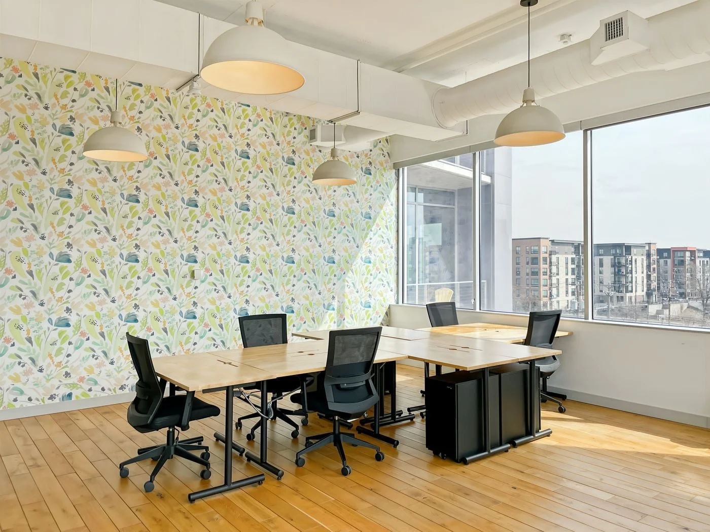 Photo 2 of 1330 Lagoon Avenue 4th Floor, Minneapolis, MN 55408