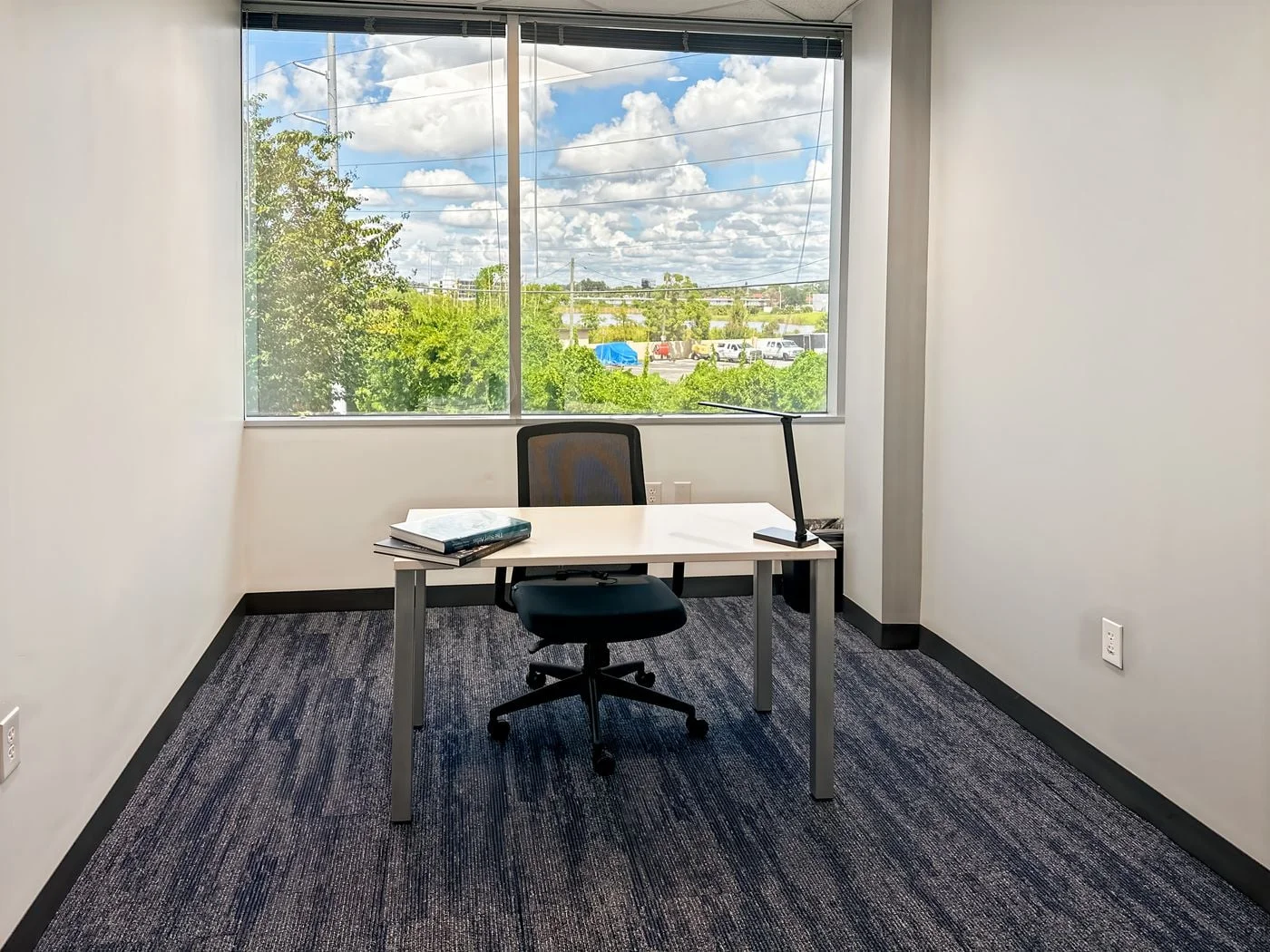 Photo 1 of 604 Courtland St, Orlando, FL 32804